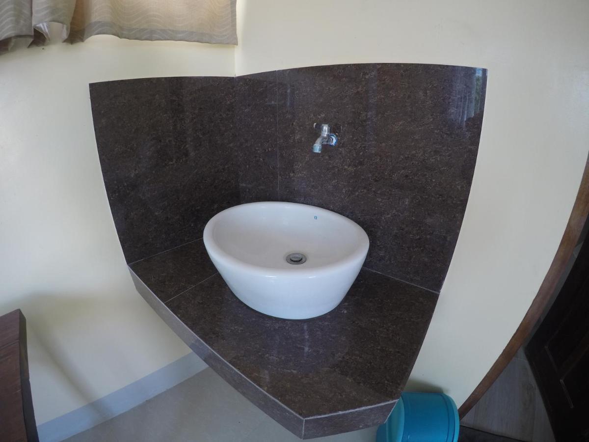 Galourique Inn El Nido Zewnętrze zdjęcie